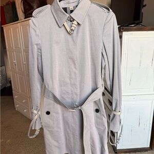 Burberry Gray Trench with Leather accents and Checkered Lining (US 6)